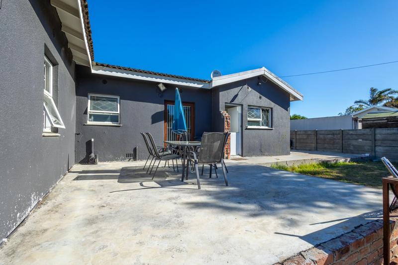 3 Bedroom Property for Sale in Zoo Park Western Cape